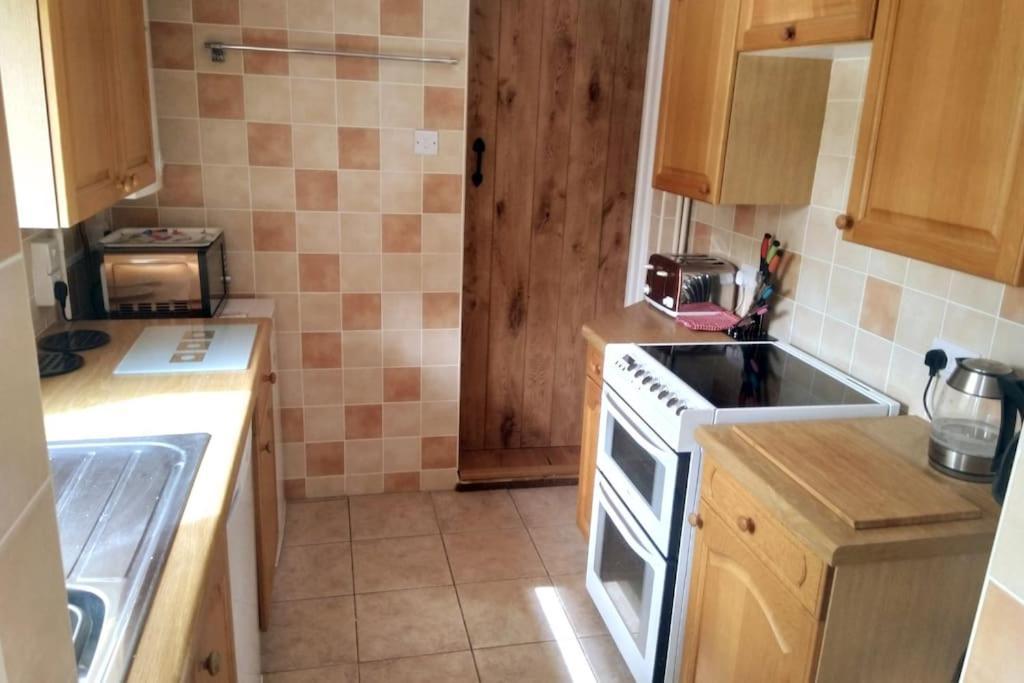 Welcoming Cottage In Chichester Near City Centre Luaran gambar