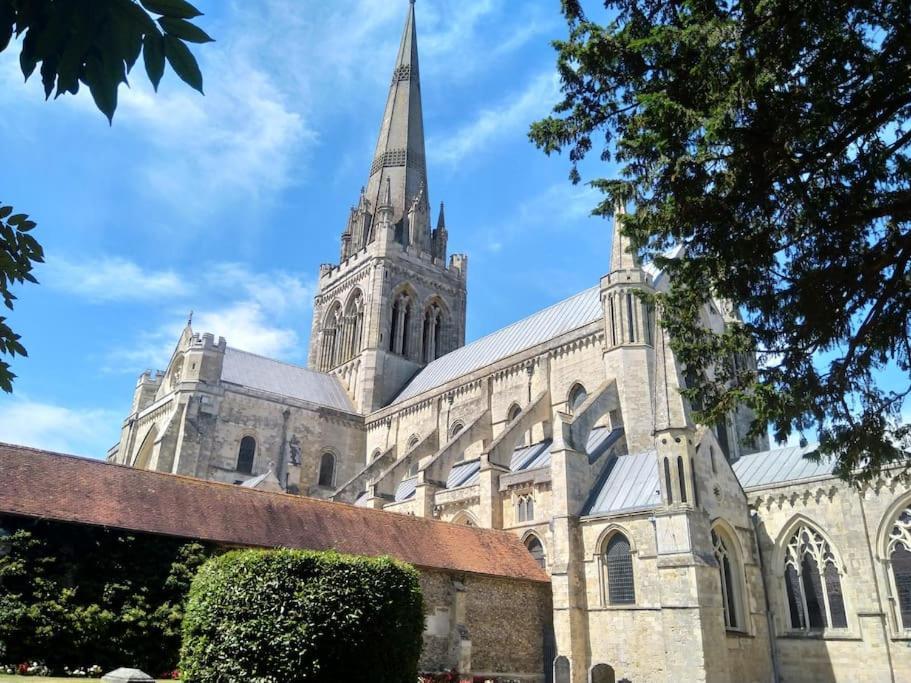 Welcoming Cottage In Chichester Near City Centre Luaran gambar