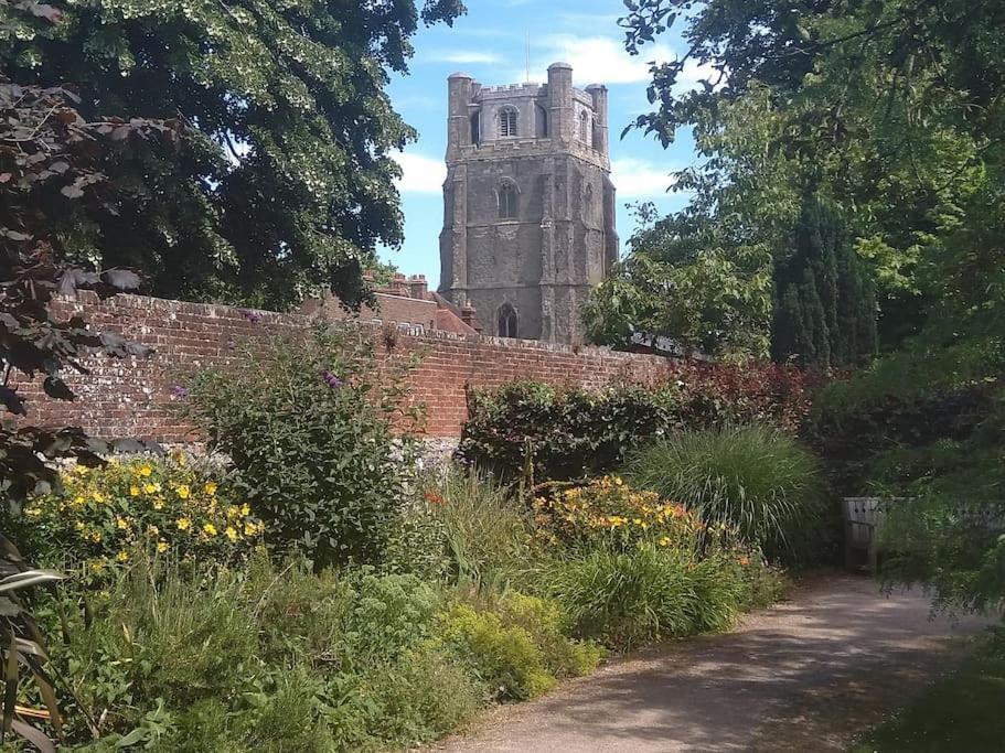 Welcoming Cottage In Chichester Near City Centre Luaran gambar