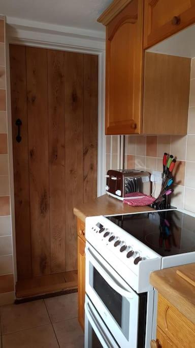 Welcoming Cottage In Chichester Near City Centre Luaran gambar